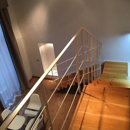 Ferienwohnung Loft In Palazzo Trina 1600D.C. Neapel Exterior foto